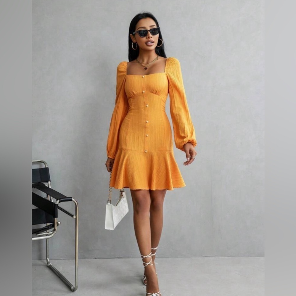 ✨Vibrant Marigold Pleated Dress with Button Front and Bishop Sleeves SZ Small💕✨